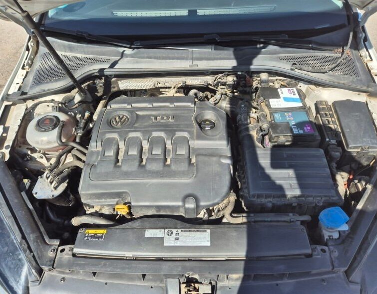VOLKSWAGEN GOLF 1.6TDI