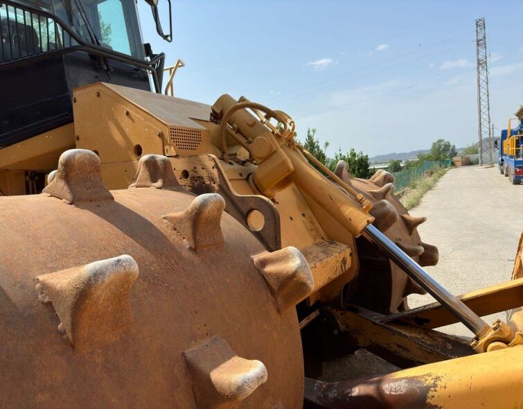 CATERPILLAR 826H***KICKSTAND***