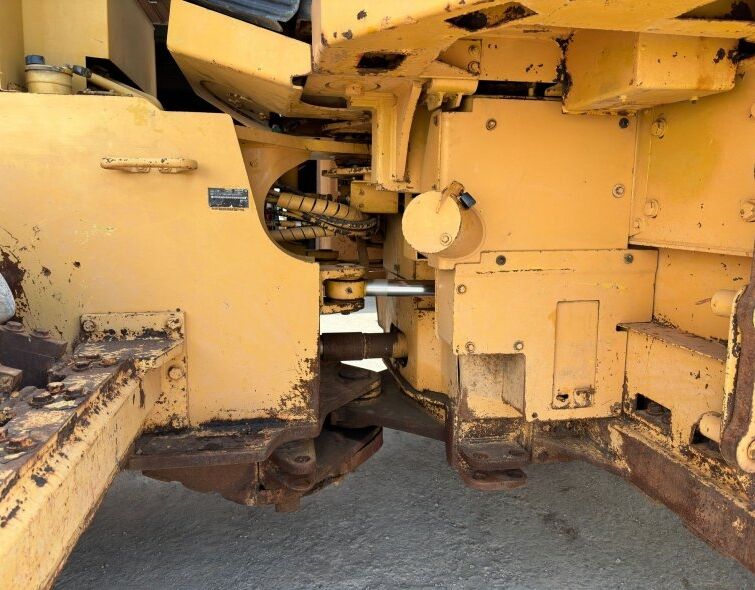 CATERPILLAR 826H***KICKSTAND***