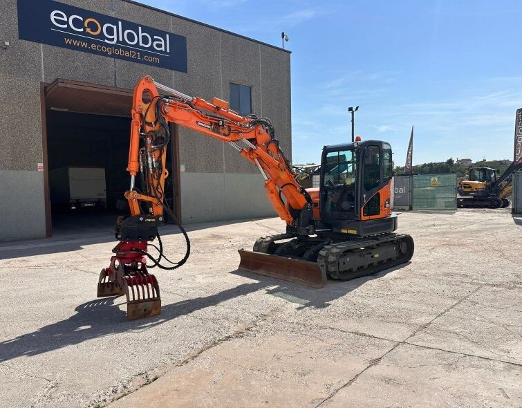 DOOSAN DX85R-3 **PINZA//IMPECABLE**