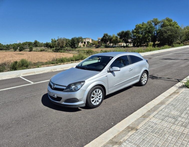 OPEL ASTRA GTC 1.6 de ocasión