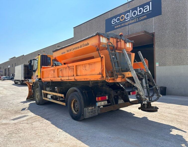 IVECO  TRAKKER 4X4 ***PAS DE CHASSE-NEIGE, PAS DE SALIÈRE***