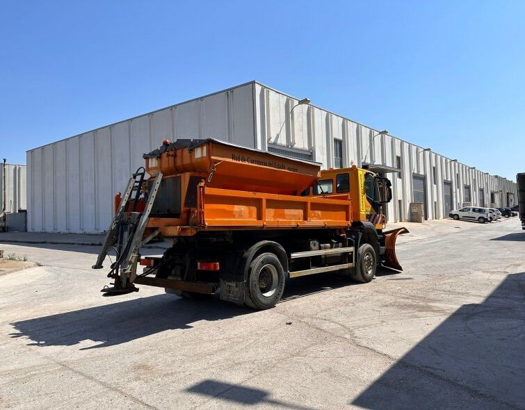 IVECO  TRAKKER 4X4 ***PAS DE CHASSE-NEIGE, PAS DE SALIÈRE***