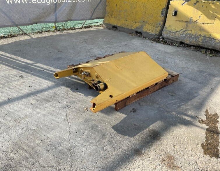 - HYDRAULIC TANK FOR MOTOR GRADER