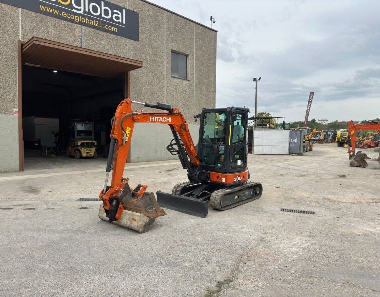 HITACHI  ZX33U-6 CLR***FLAWLESS***