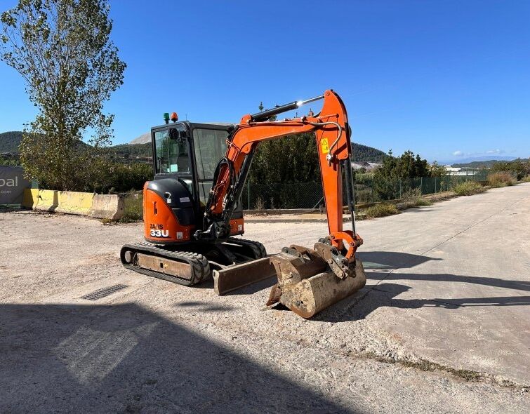 HITACHI ZX33U-6 CLR **AIRE ACONDICIONADO**