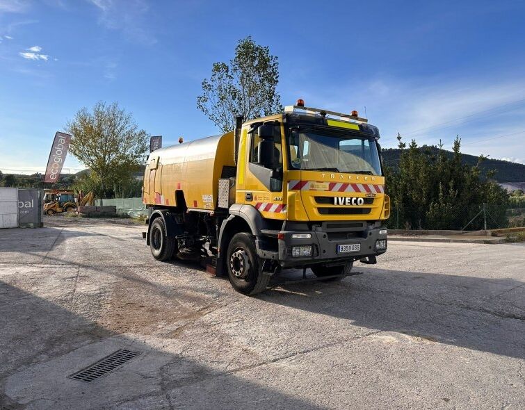 IVECO BUCHER CITYFANT 60 KEHRMASCHINE