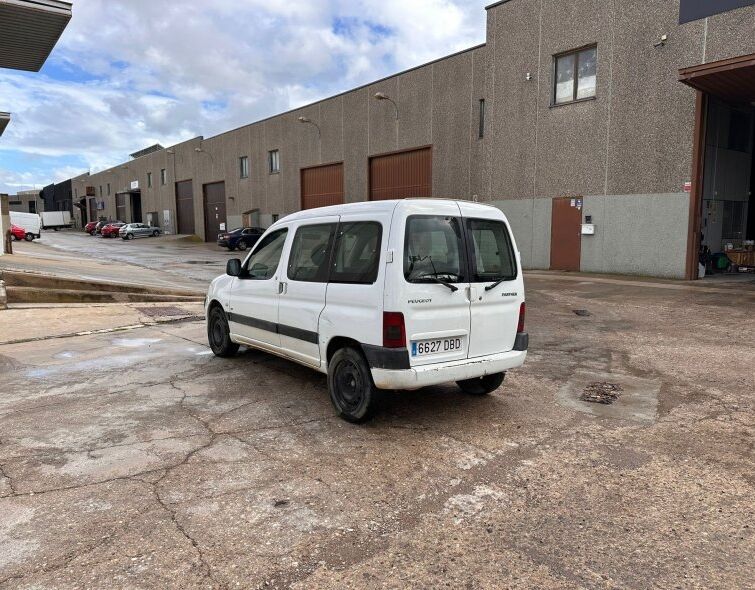 PEUGEOT  PARTNER 2000HDI