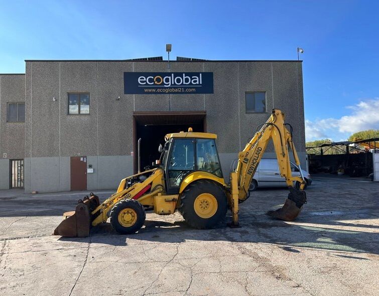 NEW HOLLAND LB110-4PTde ocasión