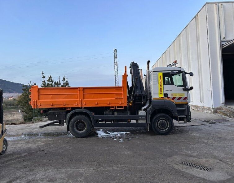 MAN TGS 18.360**4X4-TIPPER-GRUA***