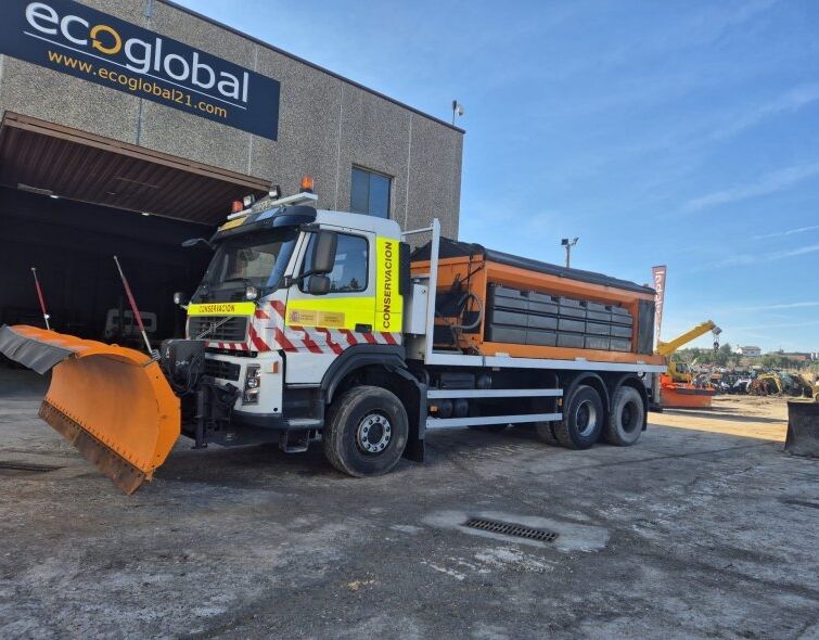 VOLVO  FM66 6x6 **PLATFORM**