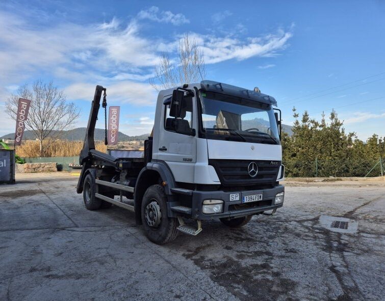 MERCEDES  AXOR 1828***CADENAS***