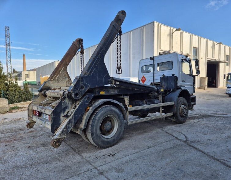 MERCEDES  AXOR 1828***CADENAS***