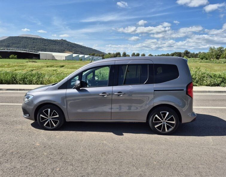 - MERCEDES BENZ T-CLASS VAN