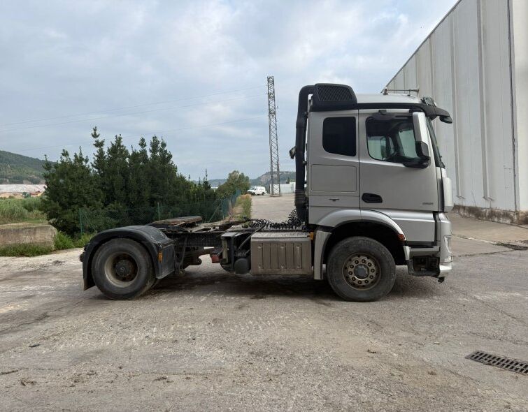 MERCEDES BENZ AROCS 1851***4x4