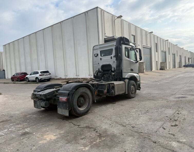 MERCEDES BENZ AROCS 1851***4x4