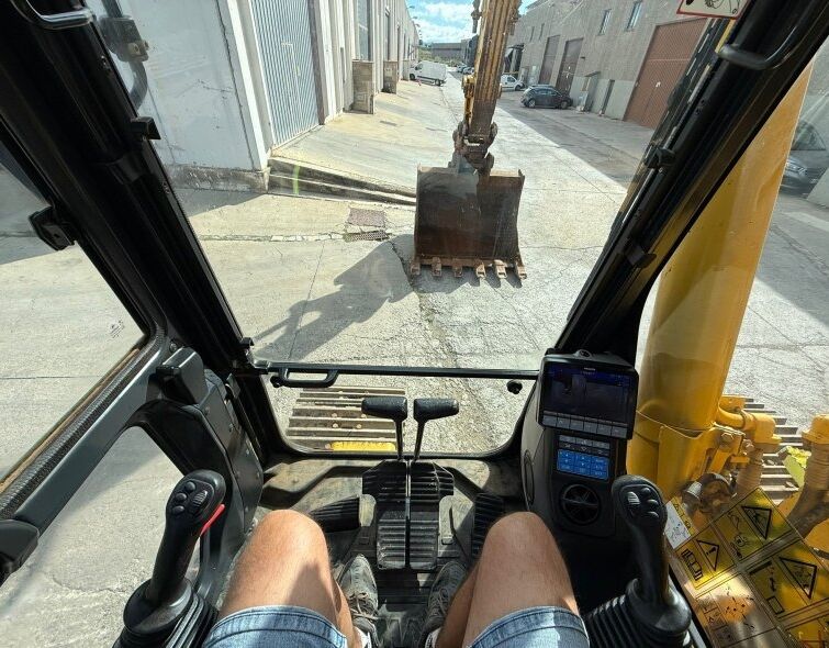 KOMATSU PC360 LC-11E0