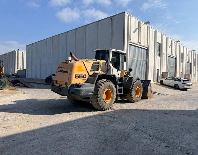 LIEBHERR L550 2PLUS2 ***MATRICULADA***