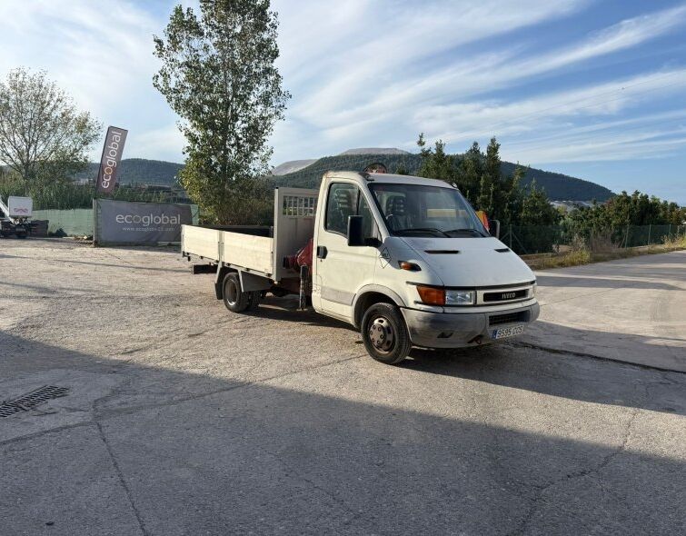 IVECO WOMAN 35c12 HPI