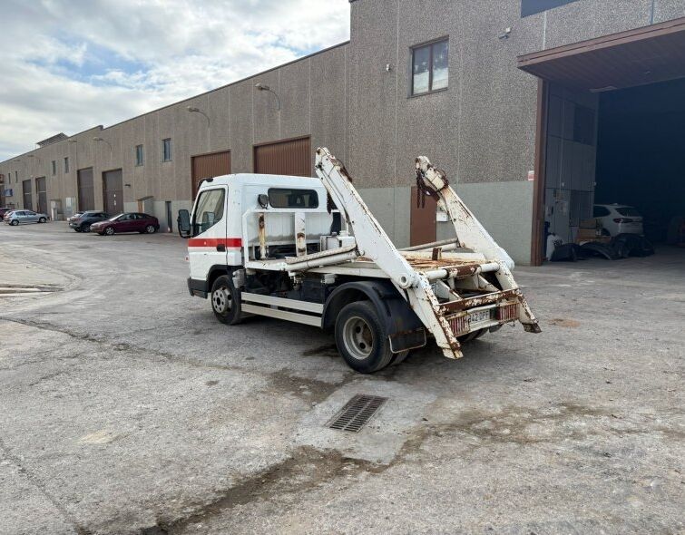 MITSUBISHI FUSO ***PORTACONTENIDORS***