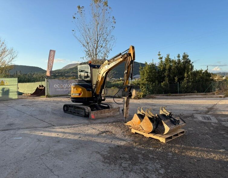 SANY SY35U***FULL EQUIP--A/C***