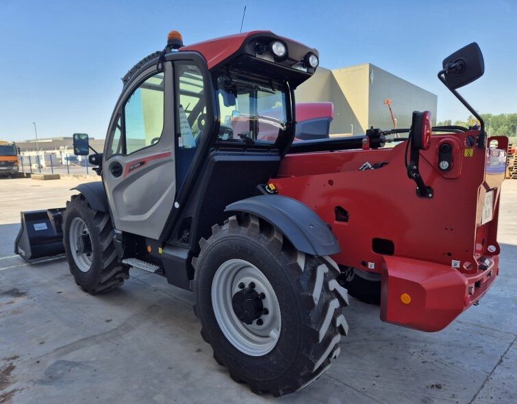 - ALQUILER DE MANIPULADOR TELESCÓPICO