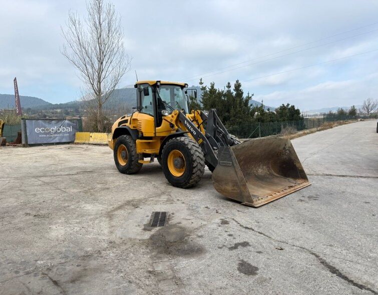 VOLVO L45G***ENREGISTRÉ***