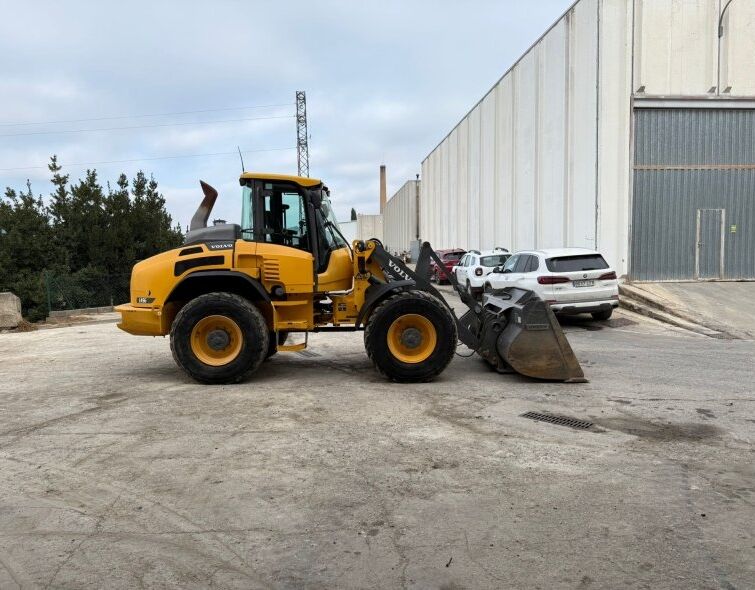 VOLVO L45G***ENREGISTRÉ***