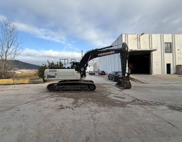 HIDROMEK HMK220 NLC-3B