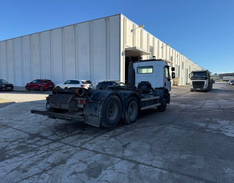 RENAULT LANDER 410.26. 