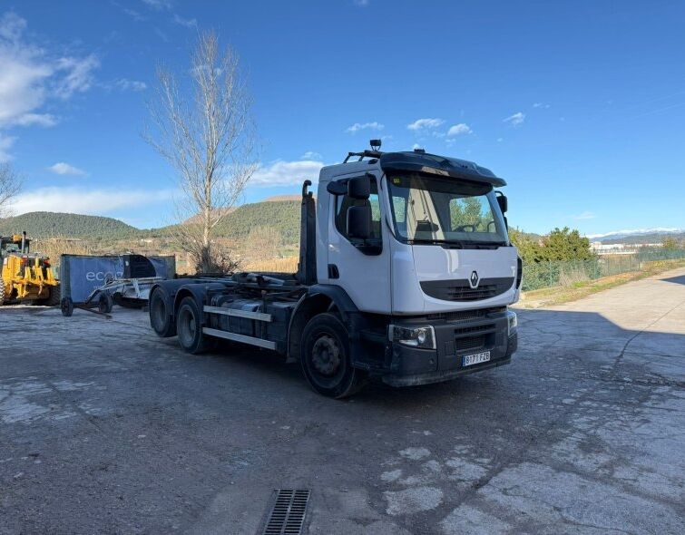 RENAULT LANDER 410.26. 