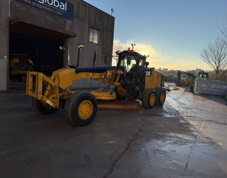 CATERPILLAR CATERPILLAR 12M3 AWD***IMMACULATE/REGISTERED***