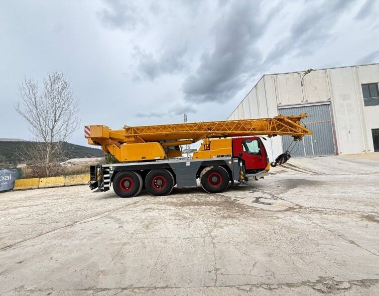 LIEBHERR LTM 1050-3.1