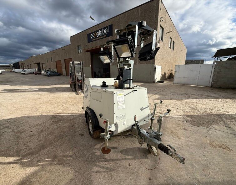 SMC TL-90P LED LIGHTING TOWER