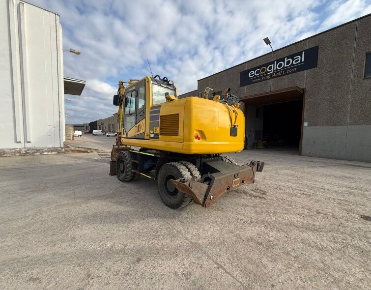 KOMATSU PW160-11
