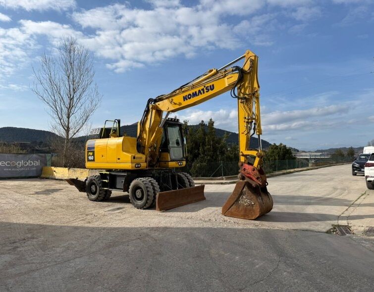 KOMATSU PW160-11