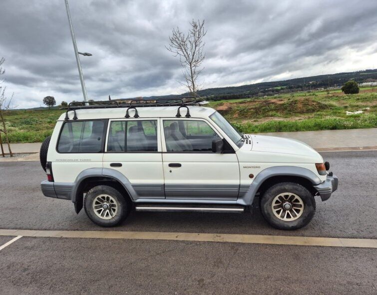 MITSUBISHI  MONTERO 4X4 ***IMPECCABLE***