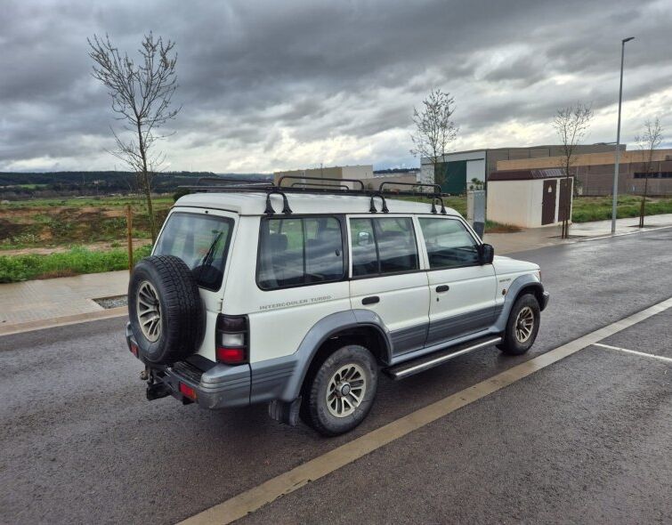 MITSUBISHI  MONTERO 4X4 ***IMPECCABLE***