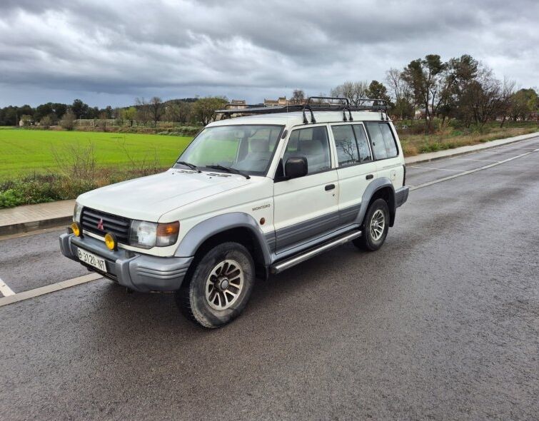 MITSUBISHI  MONTERO 4X4 ***IMPECCABLE***