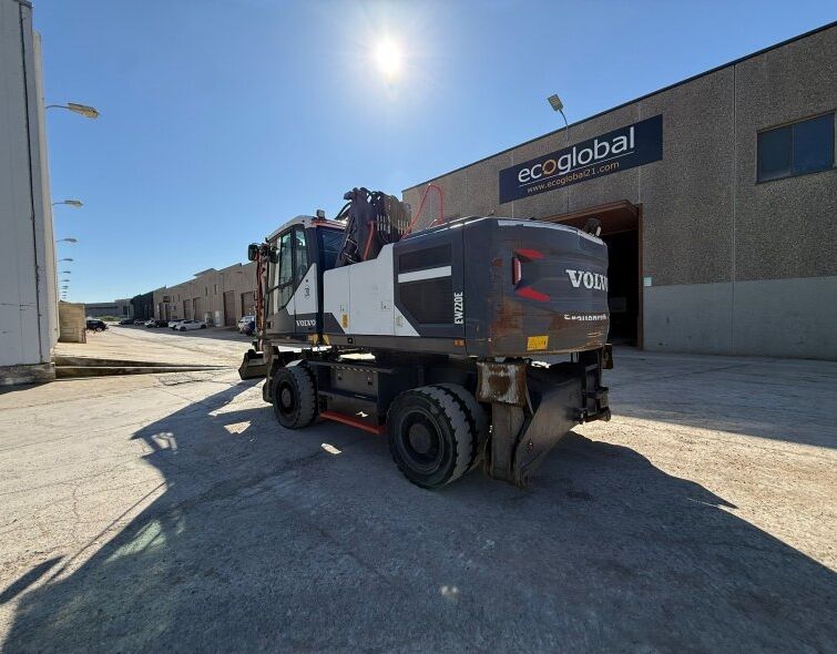 VOLVO  EW220E ***RAISING CAB***