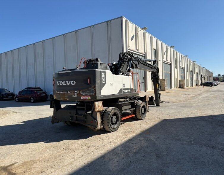 VOLVO  EW220E ***RAISING CAB***