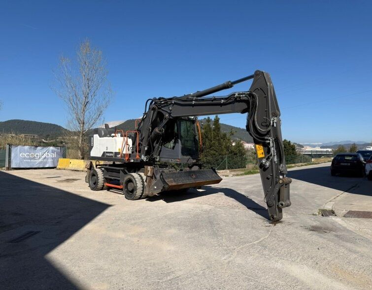 VOLVO  EW220E ***RAISING CAB***