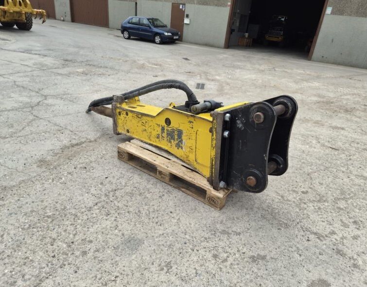 EPIROC  MB1200 ***LIKE NEW***