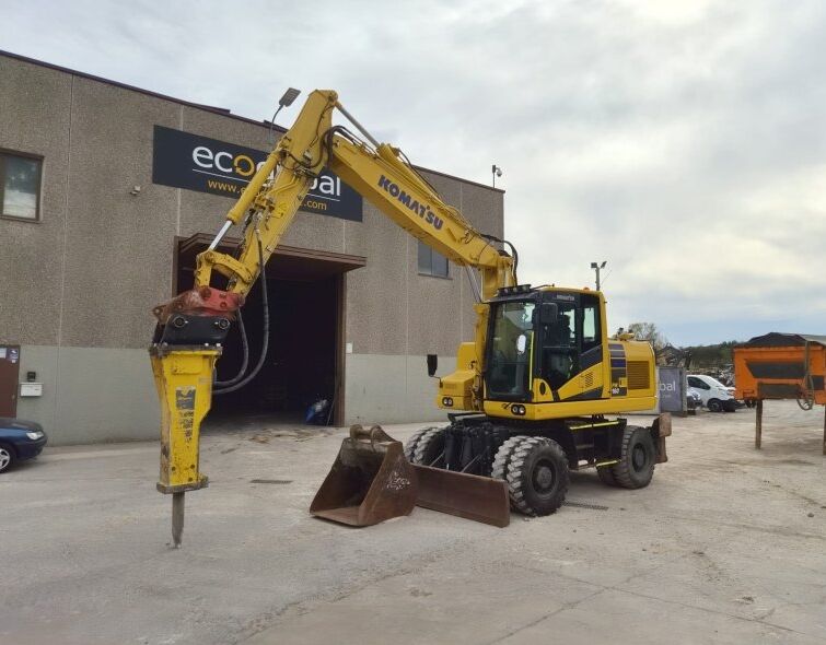 KOMATSU  PW160-11 + EPIROC HAMMER