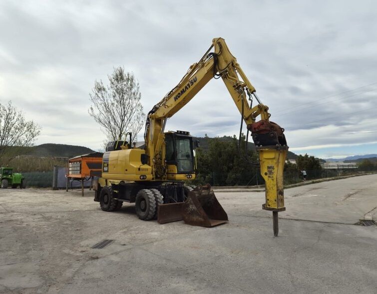 KOMATSU  PW160-11 + EPIROC HAMMER