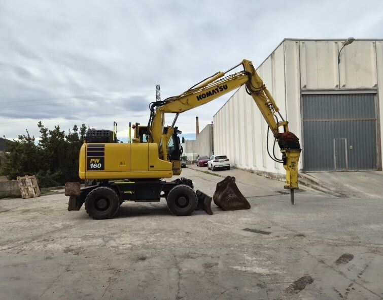 KOMATSU  PW160-11 + EPIROC HAMMER