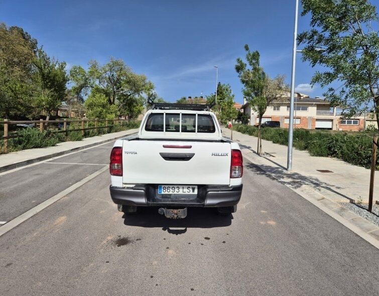 TOYOTA  HILUX 4x4 ***DOUBLE CAB***
