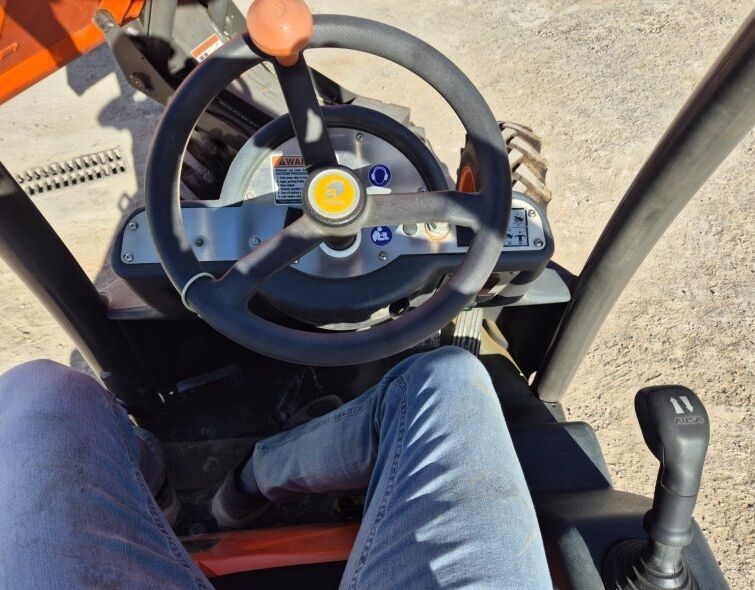 AUSA  D150 AHG *** LIKE NEW ***