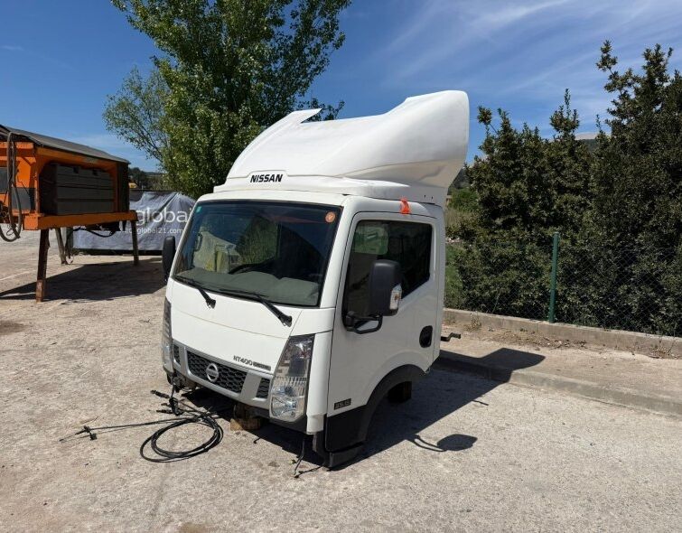 - CAB NISSAN CABSTAR NT400