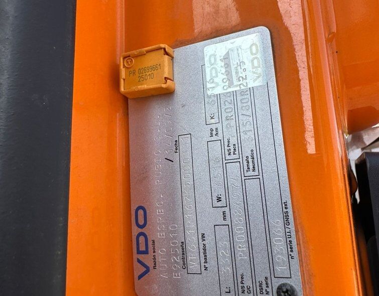 RENAULT K460 6X6 ***SNOW PLOW WITH SALT SPREADER***